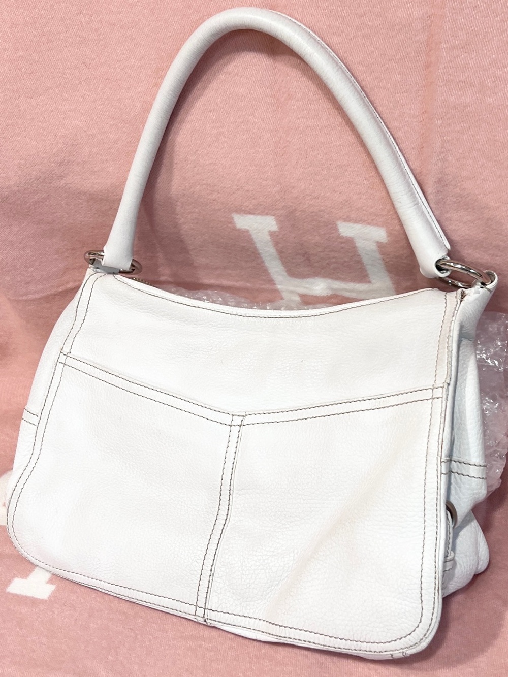 PRADA⭐️AUTHENTIC White Leather Shoulder Buffalo Bag with Zip Pockets! Offers! - Picture 8 of 11